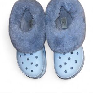 CROCS Furever Crush Clogs in the Blue Calcite womens size 8